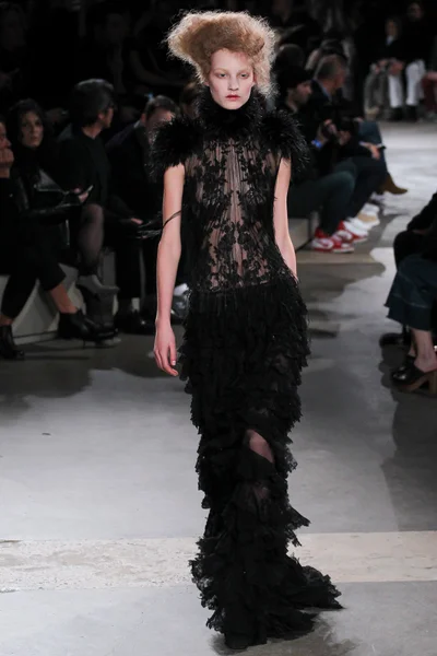 Look 35
